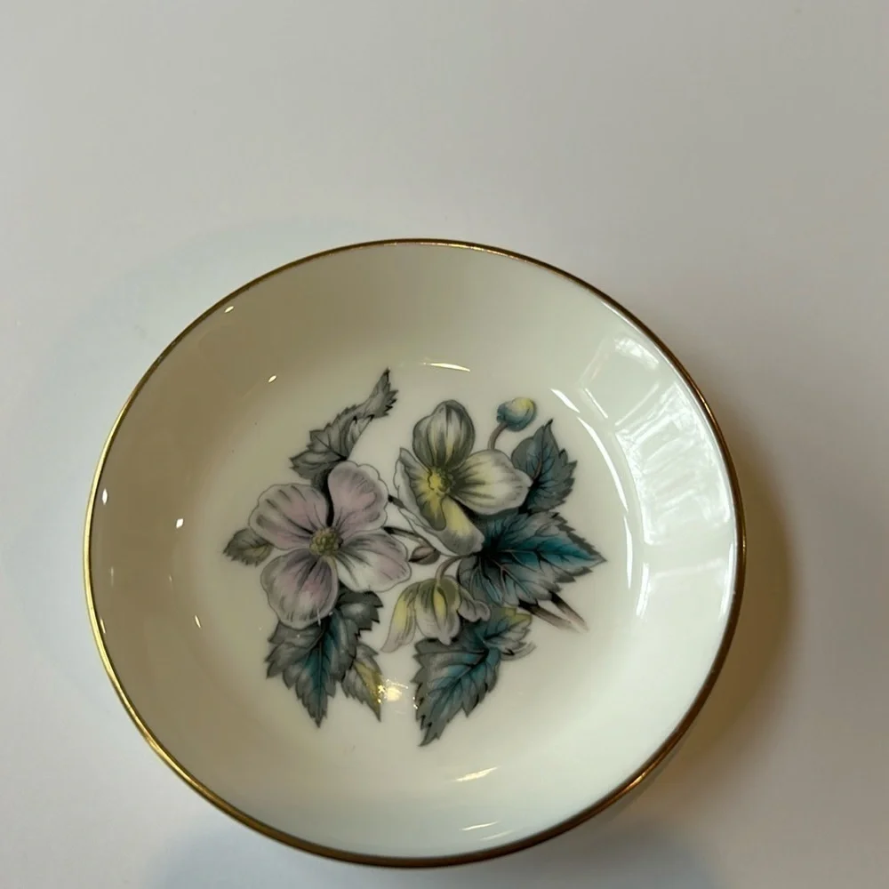 Royal Worcester Bone China Small Trinket Coin Ring Dish
